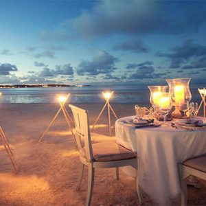 Beach Weddings Abroad Mauritius Weddings Dining On The Beach