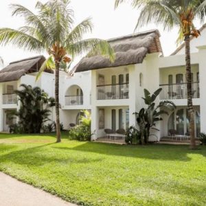 Beach Wedding Abroad Canonnier Beachcomber Golf Resort & Spa Wedding Garden Area