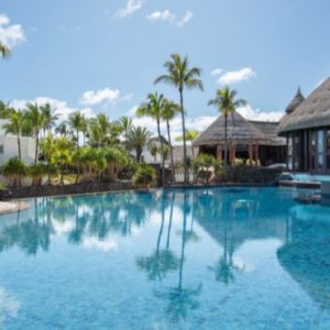 Beach Wedding Abroad Shangri La Le Touessrok Mauritius Wedding Family Pool