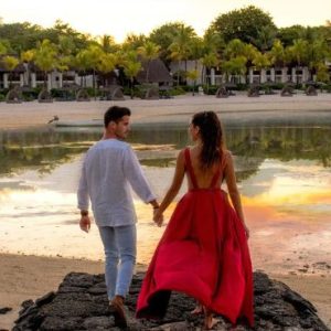 Beach Wedding Abroad Shangri La Le Touessrok Mauritius Wedding Wedding Couple